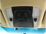 電動のスライドドアで楽々スムース!運転席からも開閉の操作もできます♪キーのスイッチひとつで自動開閉できる便利な機能もついてます♪