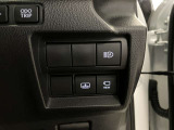 パノラミックビューモニター・オートマチックハイビーム・電動リヤシェードのスイッチ