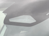 【トヨタセーフティセンス】走行中に前方の車両等を認識し、衝突しそうな時は警報とブレーキで衝突回避と被害軽減をアシスト。より安全にドライブをお楽しみいただけます。