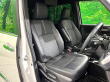 運転席シート廻りは使用感も少なく、良好な状態となっています。丁寧に使われていたことがよくわかりますね。