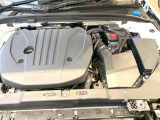当店の認定中古車(VOLVO APPROVED CAR)はメーカー基準の車齢・走行に応じた内外装・機関の176項目もの項目に厳密な点検を実施。すべての基準を満たした自信を持ってお届けする中古車です。