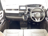 運転席の視界の広さはお車の運転のしやすさへ繋がります♪