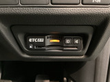 いまや快適なカーライフに欠かせないETCが付いています。