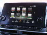 NissanConnectナビ(地デジ内蔵)は、ハンズフリーフォン、VICS、ボイスアシスタント、Bluetooth、USB接続、HDMI接続、Apple CarPlay・Android Auto連携機能、Amazon Alexa搭載、iPodなど多様なコンテンツに対応!