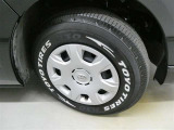 タイヤはまだまだしっかり山が有り、ひび割れも見れません。
