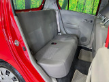 後部座席も気になるようなキズ・汚れやへたり等、大きなダメージはなく、良好な状態です。