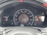 【スピードメーター】メーターがシンプルで見やすく運転しやすいですね!