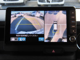 マルチビューカメラ搭載。車両前後左右に装備した4個のカメラで上空から見下ろしたように路面を映し出す「グラウンドビュー」などの高精細な映像をボタン操作で状況に応じナビ画面に表示します。