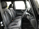 見通しのよいすっきりとした視界で、誰でも運転しやすいです。運転のしやすさは疲れにくさにも繋がりますよ♪