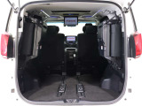 ミニバン最大級のスペース!ご家族、お友達とのキャンプやバーベキューほか、お仕事でも十分な容量が有ります!