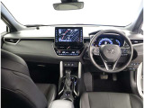 オシャレなインテリアで運転する気分も盛り上がりますよね^^