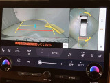 バックカメラも装備され運転をサポ-ト致します。駐車が苦手な方でも後ろが見えますので心配ございません!一度使ったら手放せません。