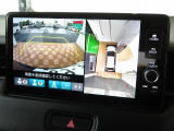 ★マルチビューカメラシステム★ギヤをRに入れるとナビの画面には上空から見下ろし感覚の映像がドライバーをアシスト★