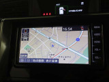 メモリーナビです。目的地までストレスフリーで案内します。タッチパネルで使いやすいです。