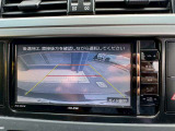 駐車時、後方の映像がモニターで確認できます。狭い場所での駐車もスムーズです。