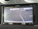 バックカメラも搭載しております☆『バックが苦手。。』というお声よく頂きます(>_<)駐車が苦手な方の強い味方です★運転が初心者の方にもおススメの装備ですよ(*^▽^*)