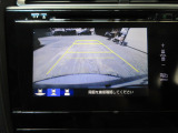 バックカメラの画像です。ガイドラインがスムースな車庫入れをサポートいたします!車庫入れの安心感がアップしますね☆