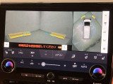 安全機能のバックモニター&全周囲モニターも装備です。
