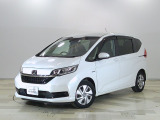 ホンダカーズ東京中央堀之内店へようこそ。当社下取りのお墨付き車両。人気車両で充実装備の一台。おススメです。どうぞご覧くださいませ。