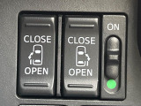 【両側パワースライドドア】スマートキーや運転席のスイッチで後席両側スライドドアの開閉が可能♪電動だから力を入れてドアを開ける必要が無く、小さなお子様でも簡単に開け閉めでき快適です♪