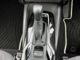 【シフトレバー】シフトの操作がしやすく快適なドライブを楽しんでいただけます!