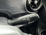 【オートライト】車外の明るさに応じて、自動的にライトの点灯・消灯をしてくれます。