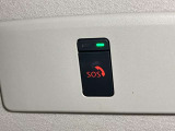 【SOSコール】事故や急病の時にボタンひとつで専門のオペレーターに接続。エアバックが開く事故の時は自動でオペレータに接続してくれます!