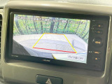 【バックカメラ】駐車時に後方がリアルタイム映像で確認できます。大型商業施設や立体駐車場での駐車時や、夜間のバック時に大活躍!運転スキルに関わらず、今や必須となった装備のひとつです!