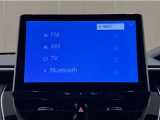 ディスプレイオーディオを装備。スマホと車をつなぐことで、これまでのナビに加えていろんなサービスが楽しめます。