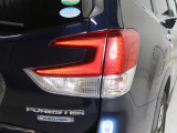 SUBARUのアイデンティティー、コの字型LEDテールランプ!