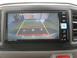 バックカメラが付いているので後方確認が非常にしやすいです。今や運転初心者も熟練者も必須装備!ついていて損はないですね♪