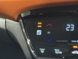 シートヒーターが付いています!寒い日に便利な装備ですね。