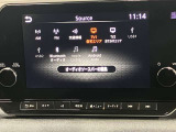 【メーカーナビ】9インチの大画面モニターを搭載し、Apple CarPlayへのワイヤレス接続やAndroid Autoにも対応。
