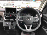 運転中も見やすいメーター。