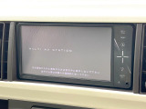 【純正ナビ】人気の純正ナビを装備しております。ナビの使いやすさはもちろん、オーディオ機能も充実!キャンプや旅行はもちろん、通勤や買い物など普段のドライブも楽しくなるはず♪