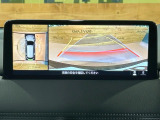 【360&deg;ビューモニター】専用のカメラにより、上から見下ろしたような視点で360度クルマの周囲を確認することができます☆死角部分も確認しやすく、狭い場所での切り返しや駐車もスムーズに行えます。