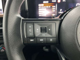 【ステアリングスイッチ】運転中に前方から目線をそらすことなくオーディオ等の操作が可能な便利機能!安心&快適なドライブを演出してくれます。