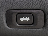 ボタン一つでトランクオープンが可能!車内から操作できる為、非常に便利な装備の一つとなります!
