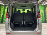 普段のお買い物や通勤、送迎等に十分な荷室スペースを確保しております。セカンドシートを倒すと、大きな荷物の積載も可能です♪