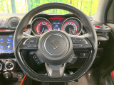 ステアリングも使用感が少なく、きれいな状態となっております♪