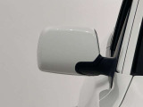 後方確認しやすいドアミラー