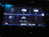 フルセグテレビ搭載。DVD・CD再生に対応しています。