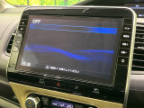 【純正10型ナビ】人気の純正ナビを装備しております。ナビの使いやすさはもちろん、オーディオ機能も充実!キャンプや旅行はもちろん、通勤や買い物など普段のドライブも楽しくなるはず♪