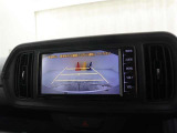 【バックモニター】付です。バックギヤに入れるだけで、ナビの画面に後方視界を映し出して非常に便利ですよ(^^♪後ろが見えることで安全確認も出来ますね☆