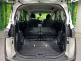 後席を格納すると、これだけの広さが!シーンに合わせたシートアレンジで、大きな荷物も積むことが出来ます♪