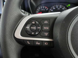 ステアリングスイッチは手元で操作しますので便利です、安全性も高いですね!