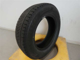 R6年式冬タイヤ185/65R15ブリヂストン製です。