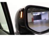 車体後部のセンサーにより、後側方から接近する車を検知する「スバルリヤビークルディテクション」を搭載。
