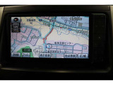 純正ナビを装備。初めての場所へのお出かけもナビがあると安心です。ハンズフリー通話に使えるBluetoothにも対応しています♪