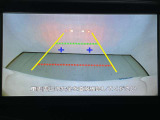 【バックカメラ】駐車時に後方がリアルタイム映像で確認できます。大型商業施設や立体駐車場での駐車時や夜間のバック時に大活躍!運転スキルに関わらず今や必須となった装備のひとつです!